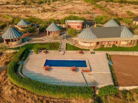 Naibala Manyara Lodge Мто-ва-Мбу Экстерьер фото